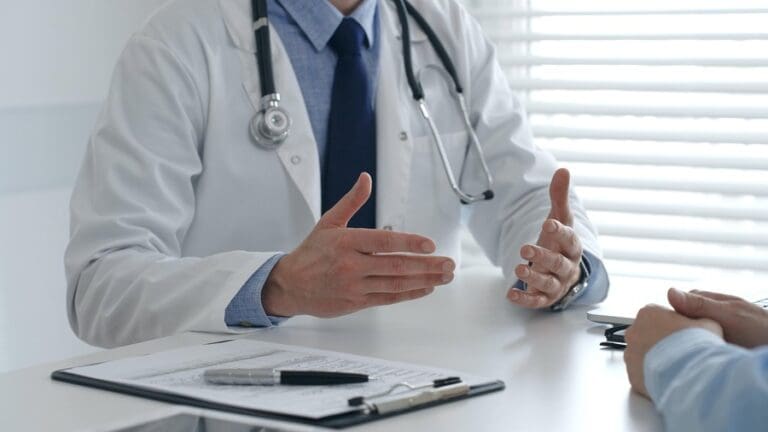 doctor explaining symptoms